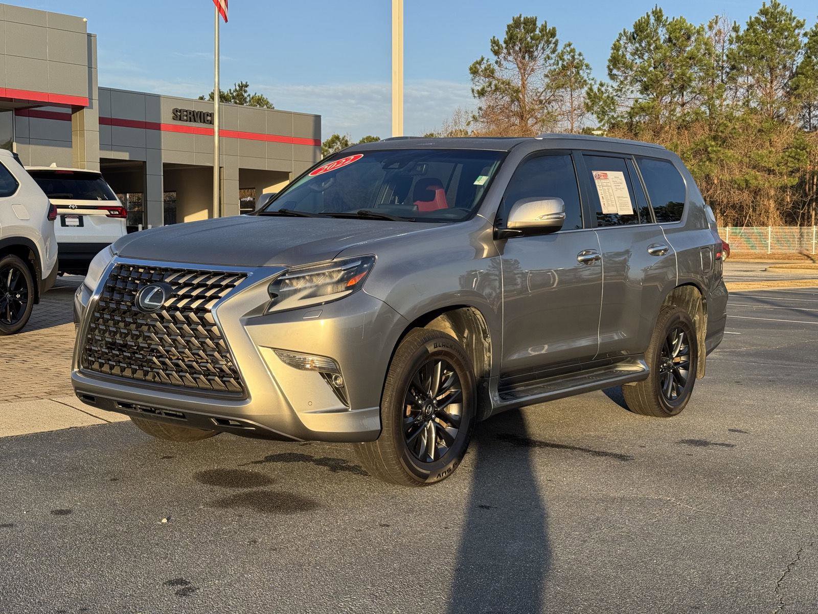 Used 2022 Lexus GX 460 Premium w/ Premium Package image 2