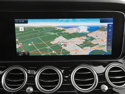 Used 2018 Mercedes-Benz E 400 4MATIC Sedan image 17