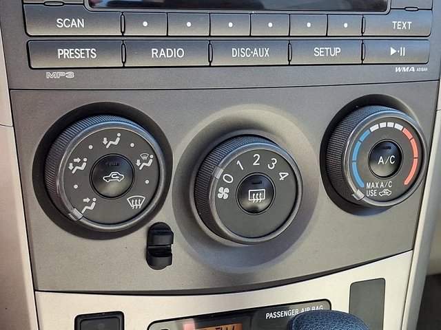 Used 2011 Toyota Corolla LE image 17