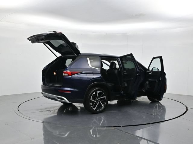 Used 2023 Mitsubishi Outlander SE FWD image 54