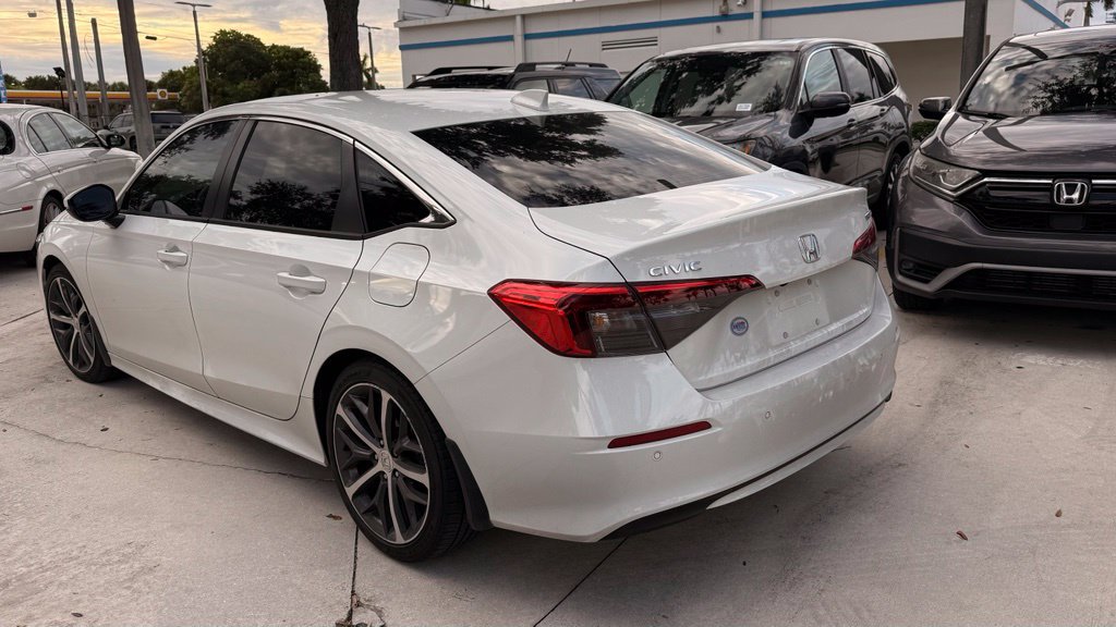Used 2024 Honda Civic Touring image 8