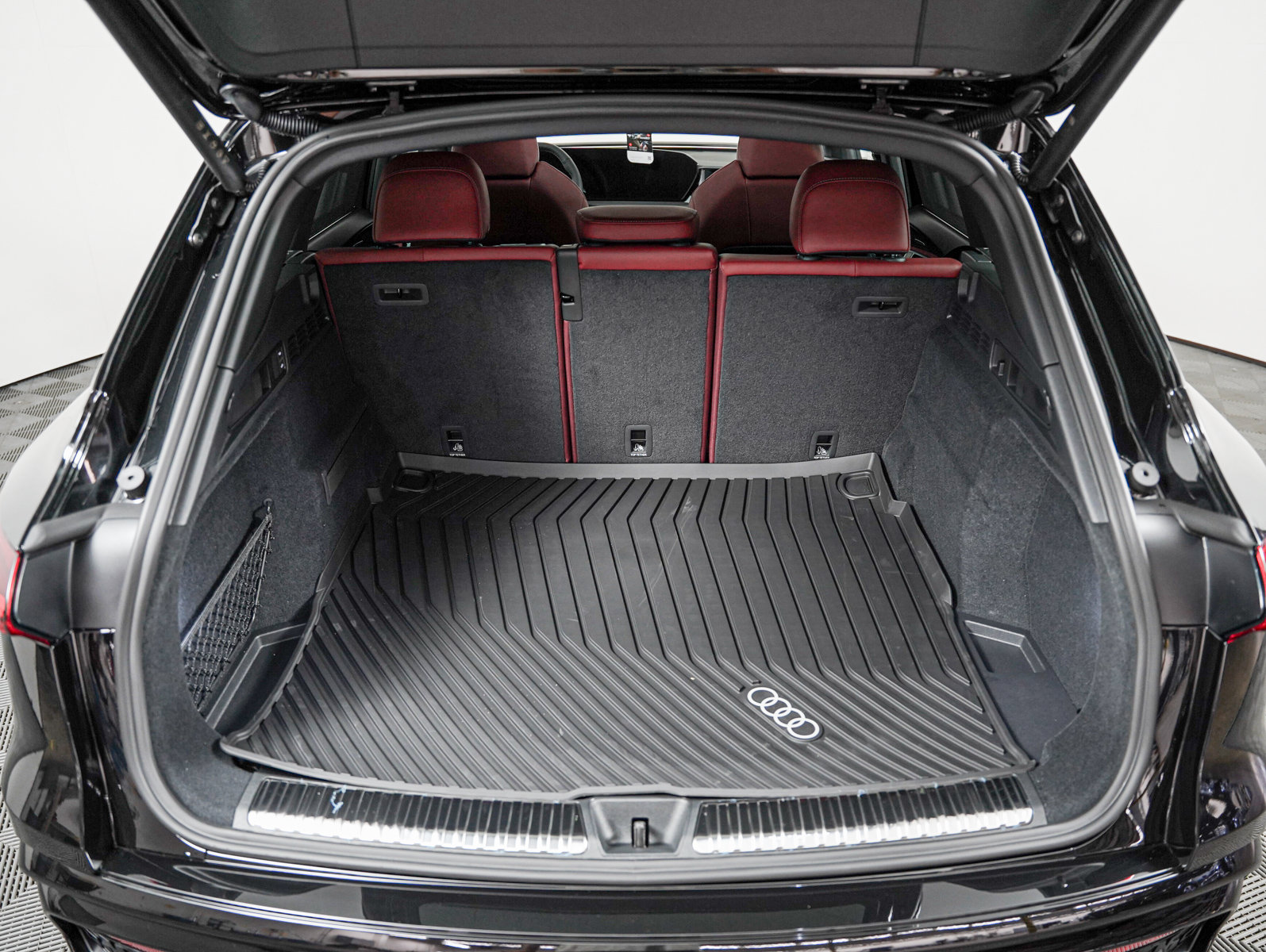 New 2026 Audi SQ5 Prestige AWD/4WD image 20