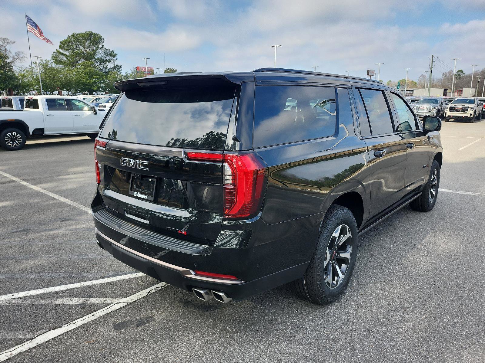 New 2026 GMC Yukon XL AT4 Ultimate image 3