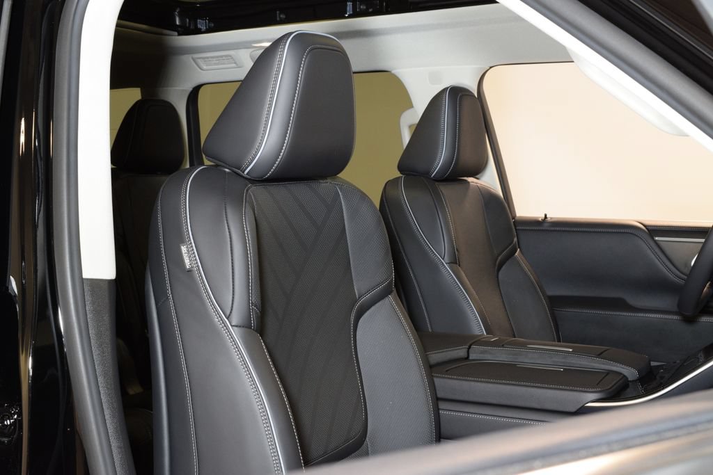 Certified 2026 INFINITI QX80 Luxe w/ Cargo Package AWD/4WD image 35