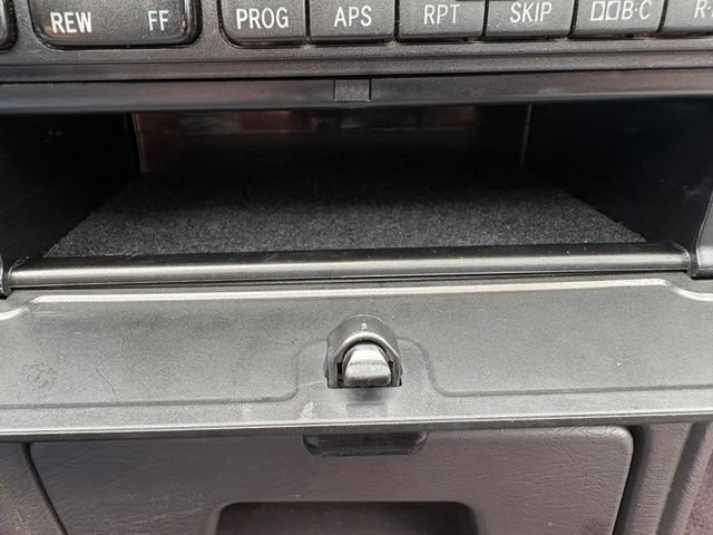 Used 1996 Toyota Camry LE FWD image 26