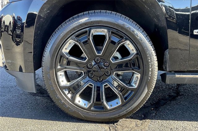 Used 2019 GMC Yukon Denali w/ Denali Ultimate Package image 8