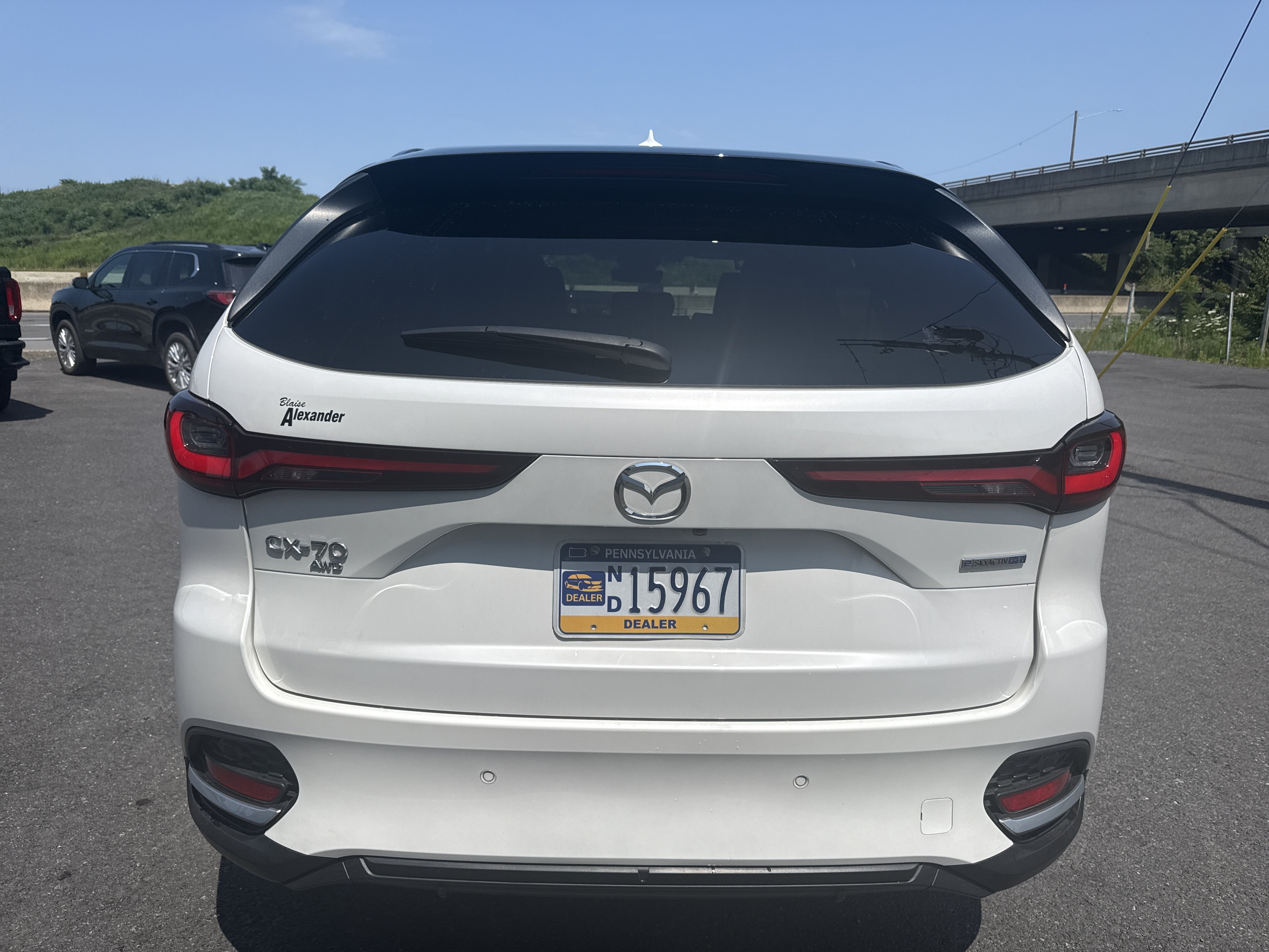 Used 2025 MAZDA CX-70 Plug-In Hybrid w/ Premium Plus AWD/4WD video 4