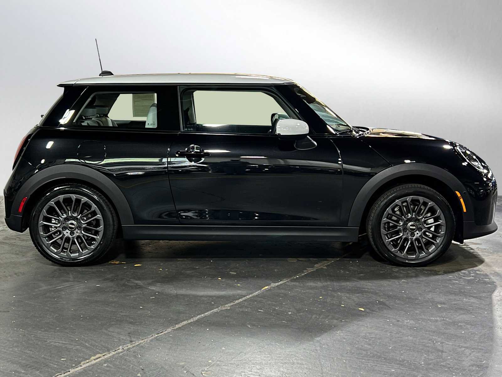 Used 2026 MINI Cooper 2-Door Hardtop FWD image 2