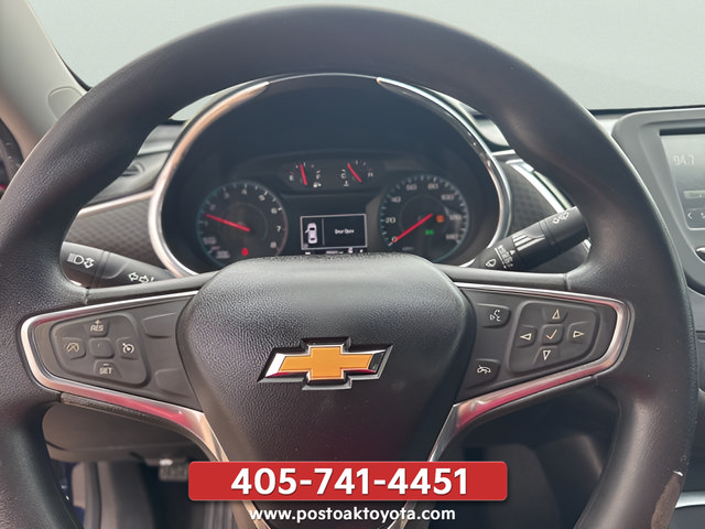 Used 2018 Chevrolet Malibu LT FWD image 23