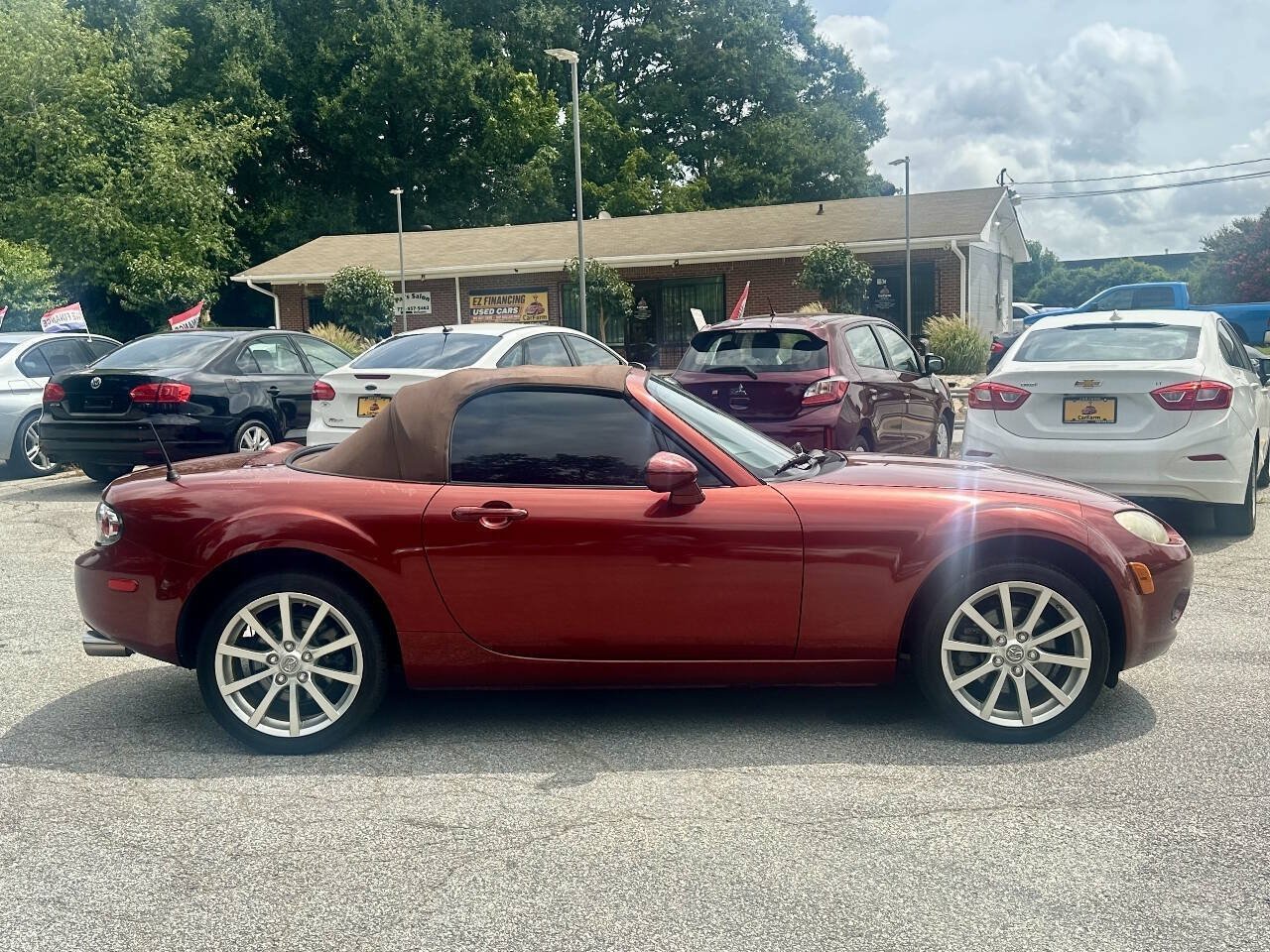 Used 2008 MAZDA MX-5 Miata Grand Touring RWD image 31