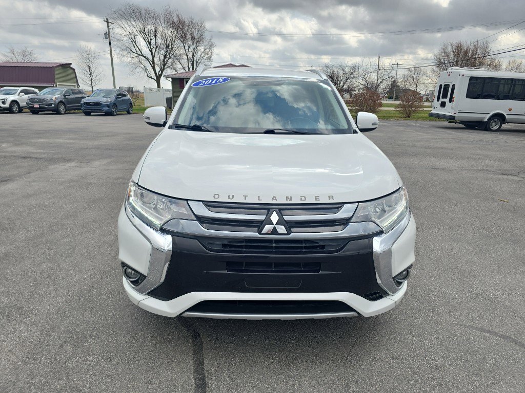 Used 2018 Mitsubishi Outlander SEL image 3
