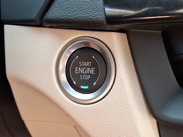 Certified 2025 Cadillac CT4 Premium Luxury image 25