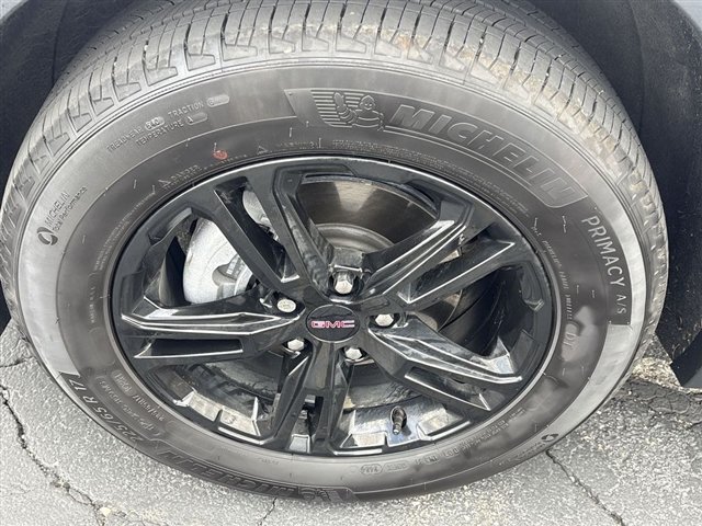 Used 2024 GMC Terrain SLE w/ Driver Convenience Package FWD image 30