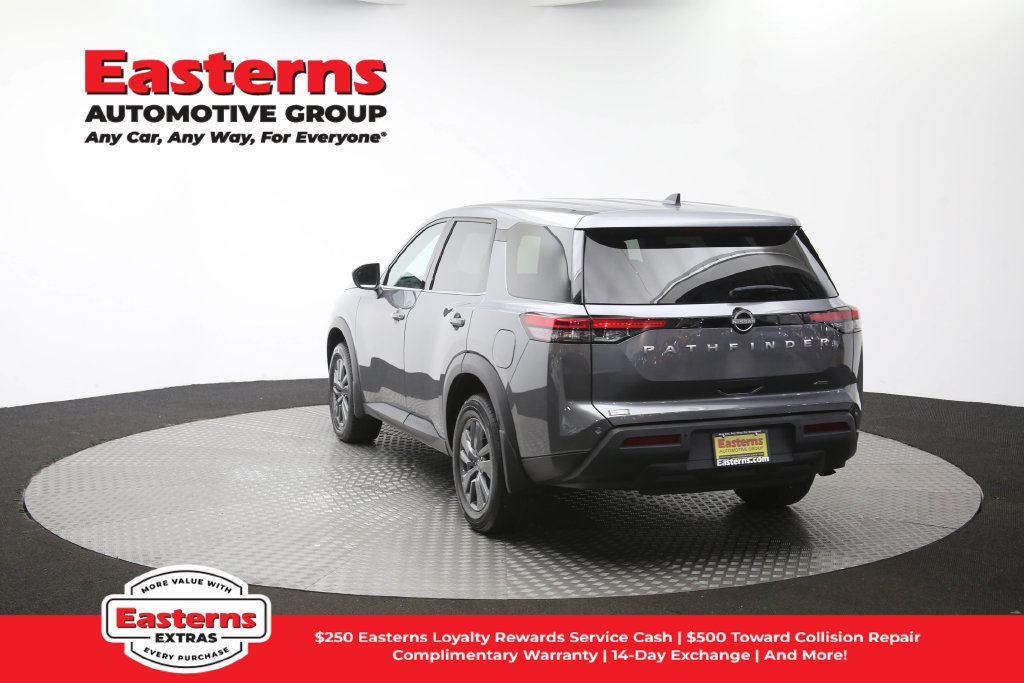 Used 2024 Nissan Pathfinder S AWD/4WD image 40