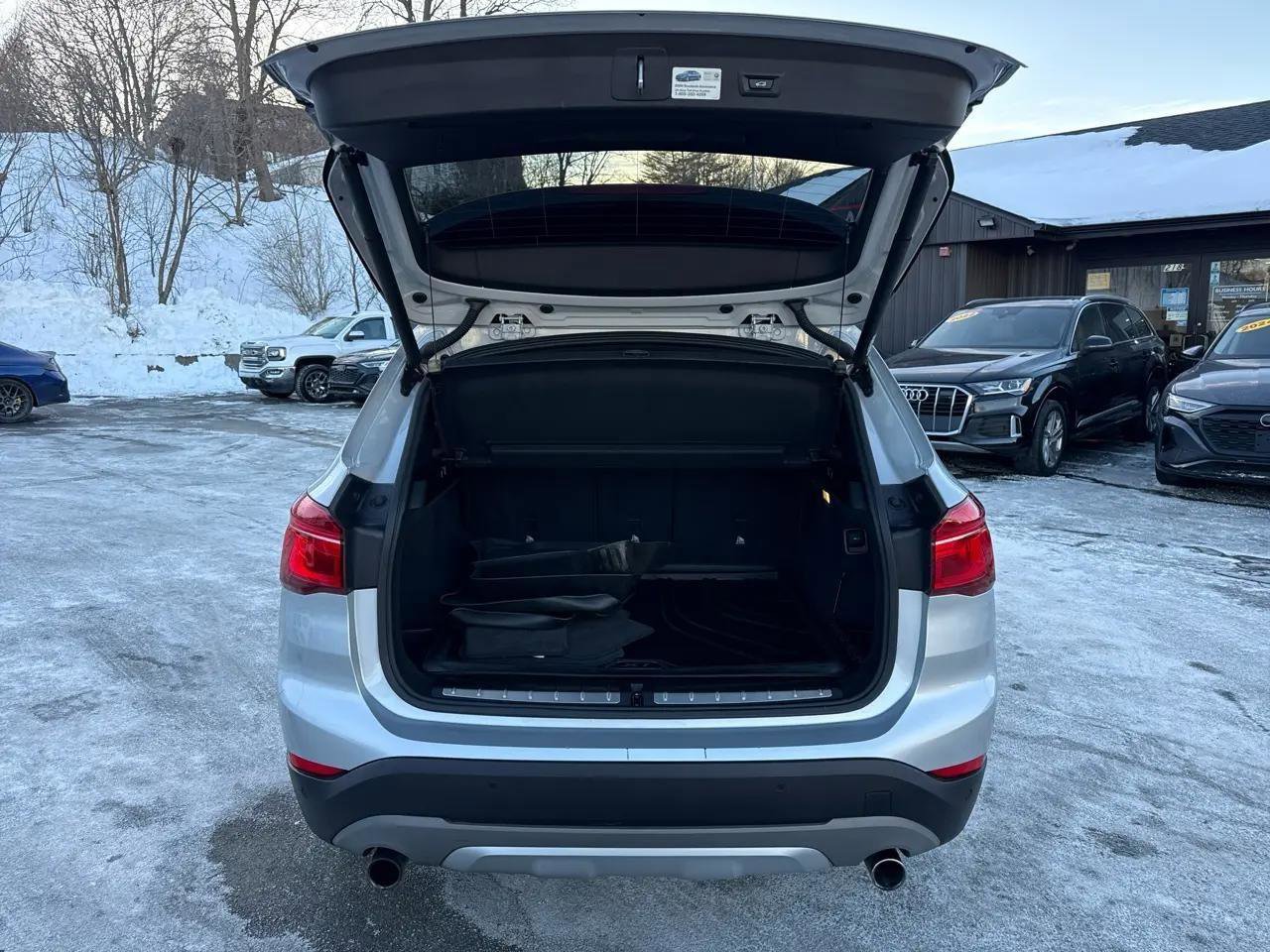 Used 2017 BMW X1 xDrive28i AWD/4WD image 17