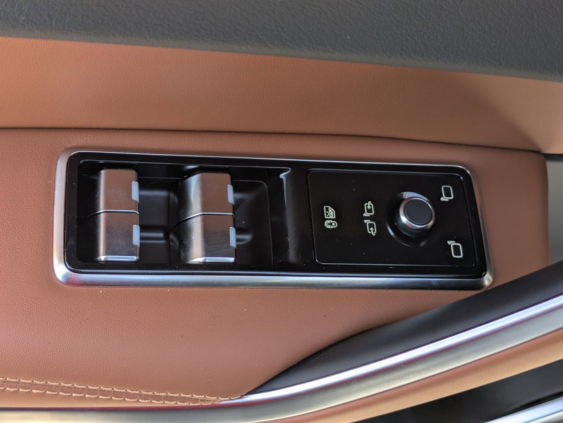 New 2026 Jaguar F-PACE R-Dynamic S image 22