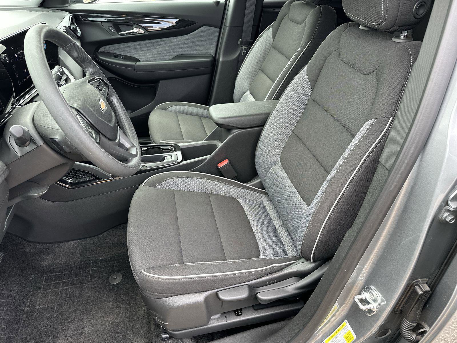 Certified 2024 Chevrolet TrailBlazer LT w/ Driver Confidence Package image 18