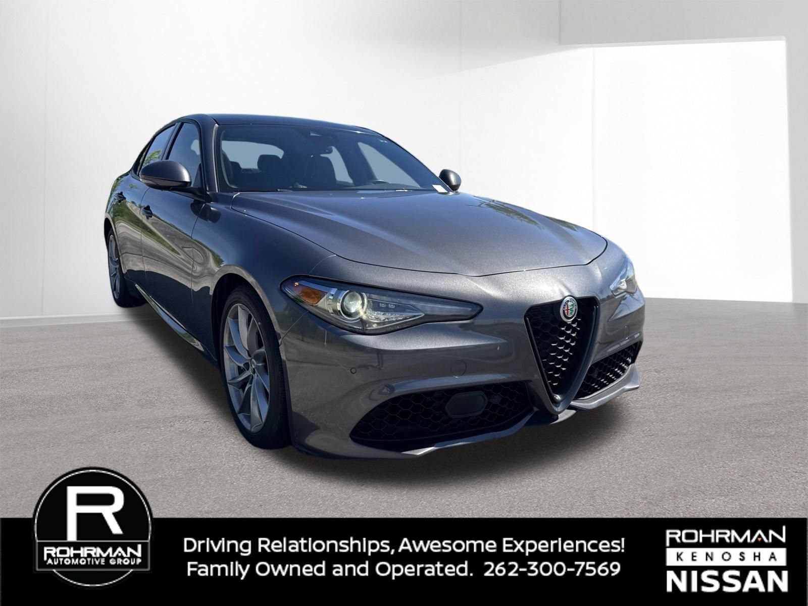 Used 2023 Alfa Romeo Giulia Sprint RWD image 3