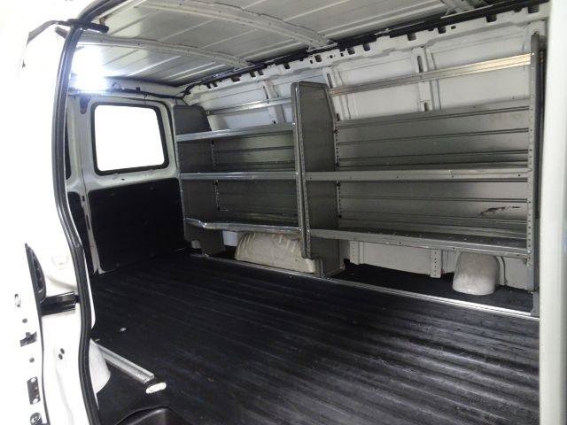 Used 2018 Chevrolet Express 2500 w/ Driver Convenience Package RWD image 18