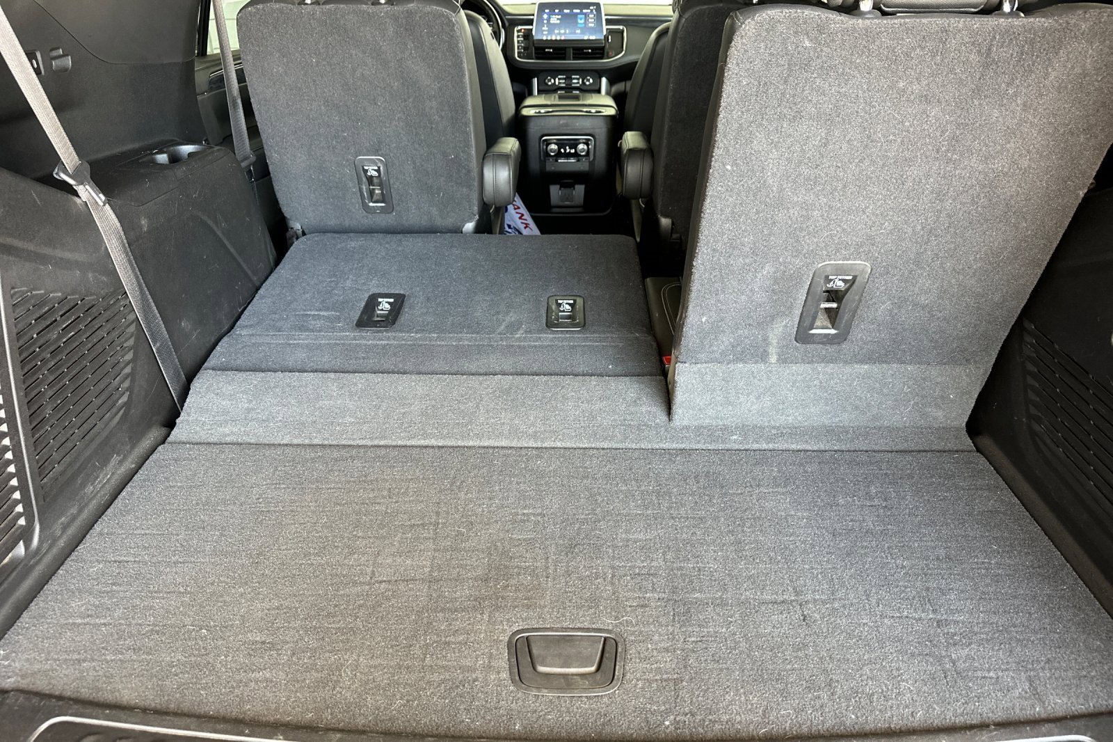 Used 2021 GMC Yukon SLT image 16