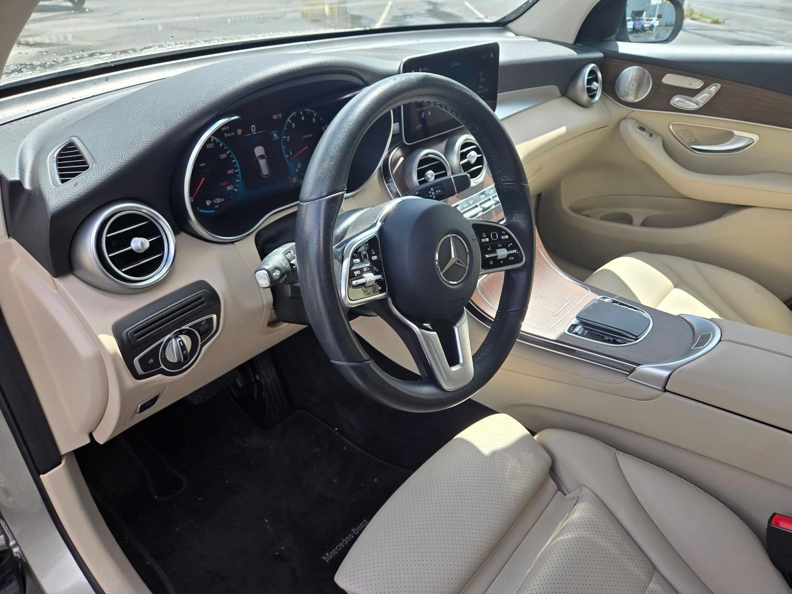 Used 2020 Mercedes-Benz GLC 300 image 13