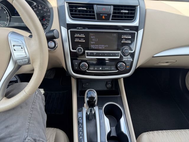 Used 2018 Nissan Altima 2.5 SV FWD image 11