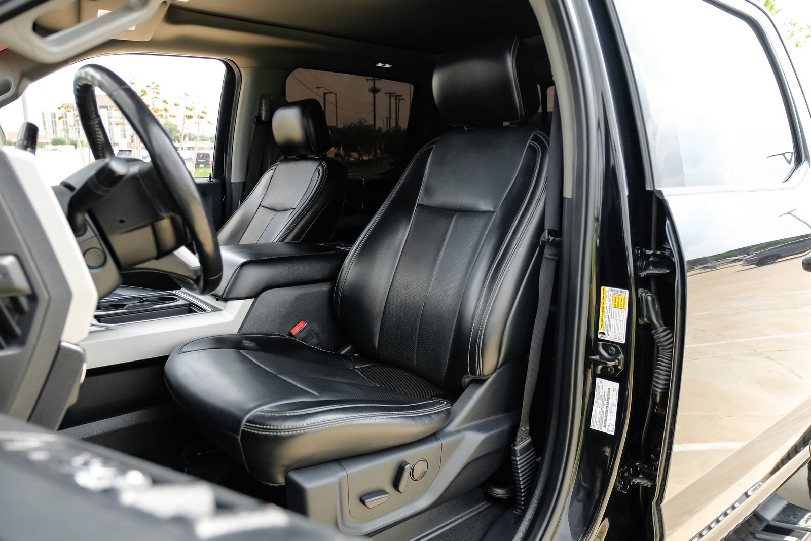 Used 2021 Ford F250 Lariat AWD/4WD image 34