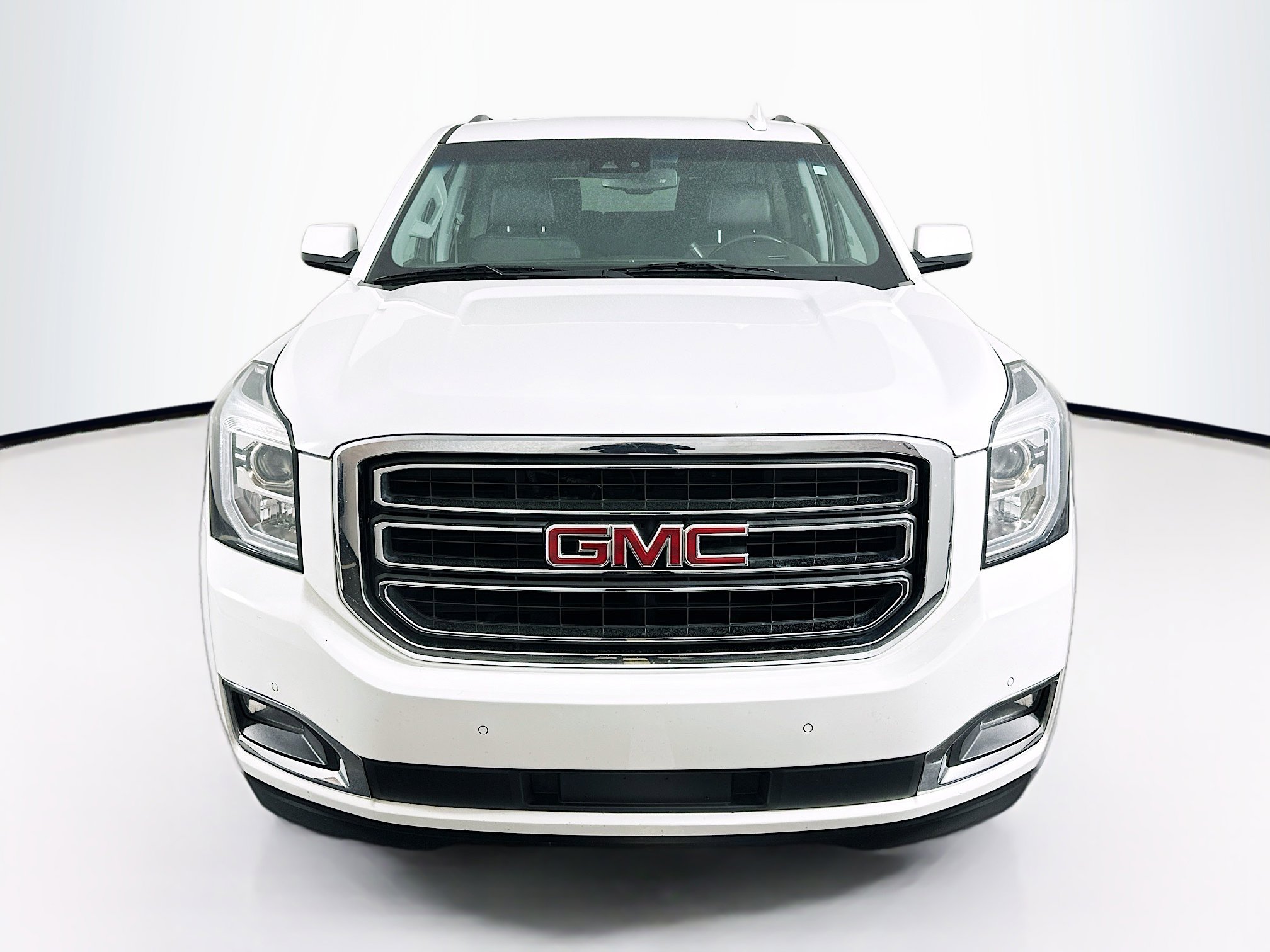 Used 2020 GMC Yukon XL SLT image 2