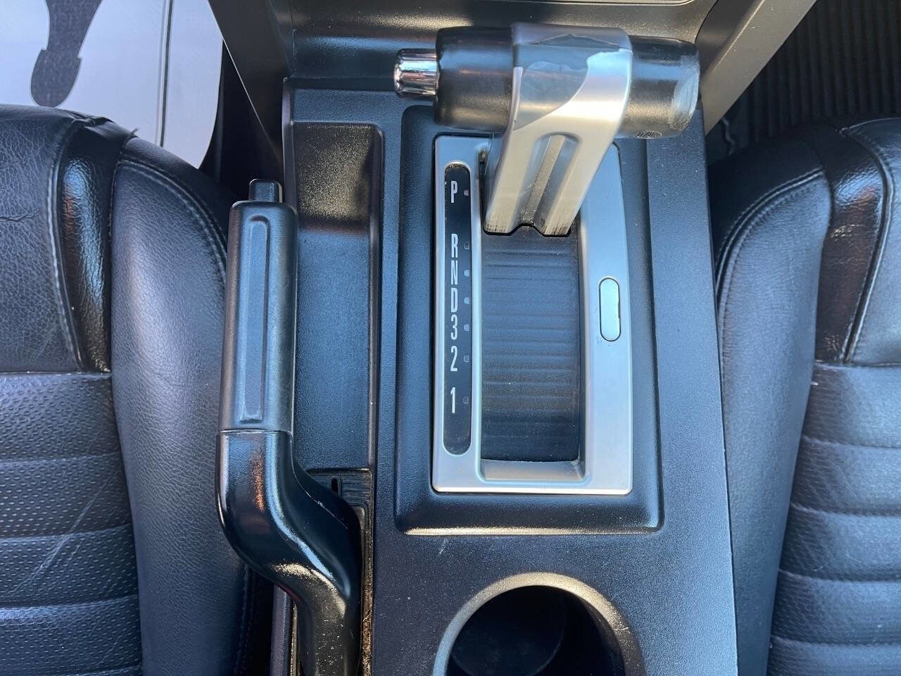 Used 2006 Ford Mustang GT RWD image 25