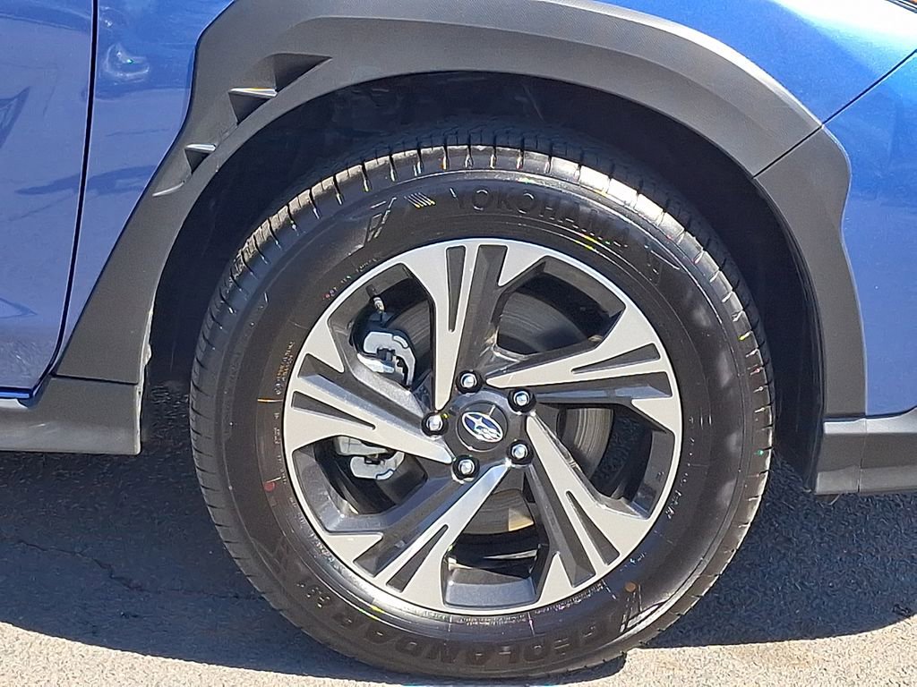 Used 2025 Subaru Crosstrek 2.0i Premium image 8