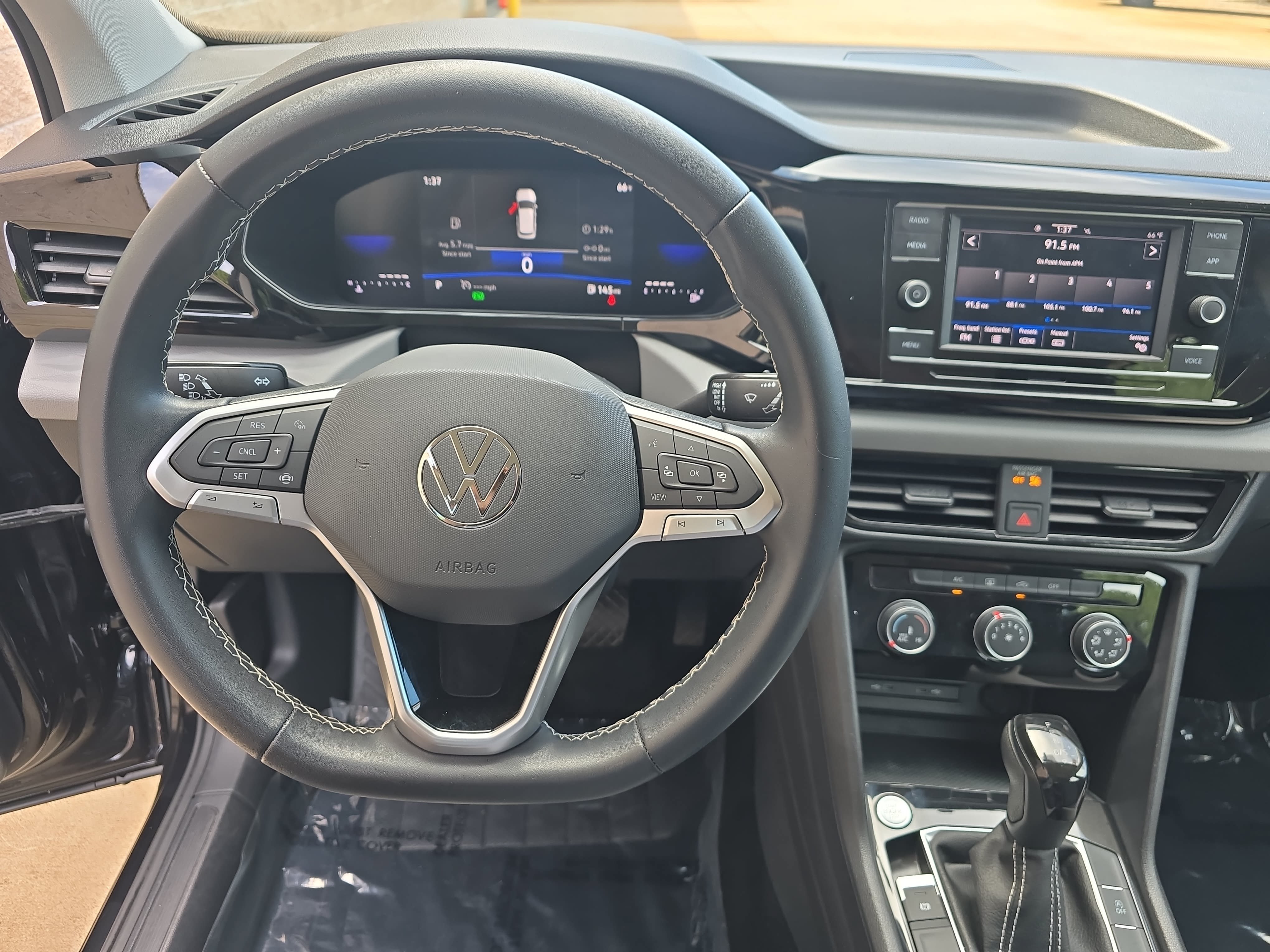 Used 2023 Volkswagen Taos S FWD image 15