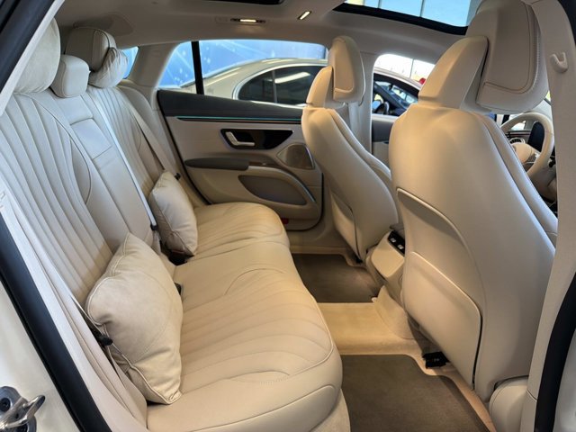 Used 2023 Mercedes-Benz EQS 450+ Sedan image 21