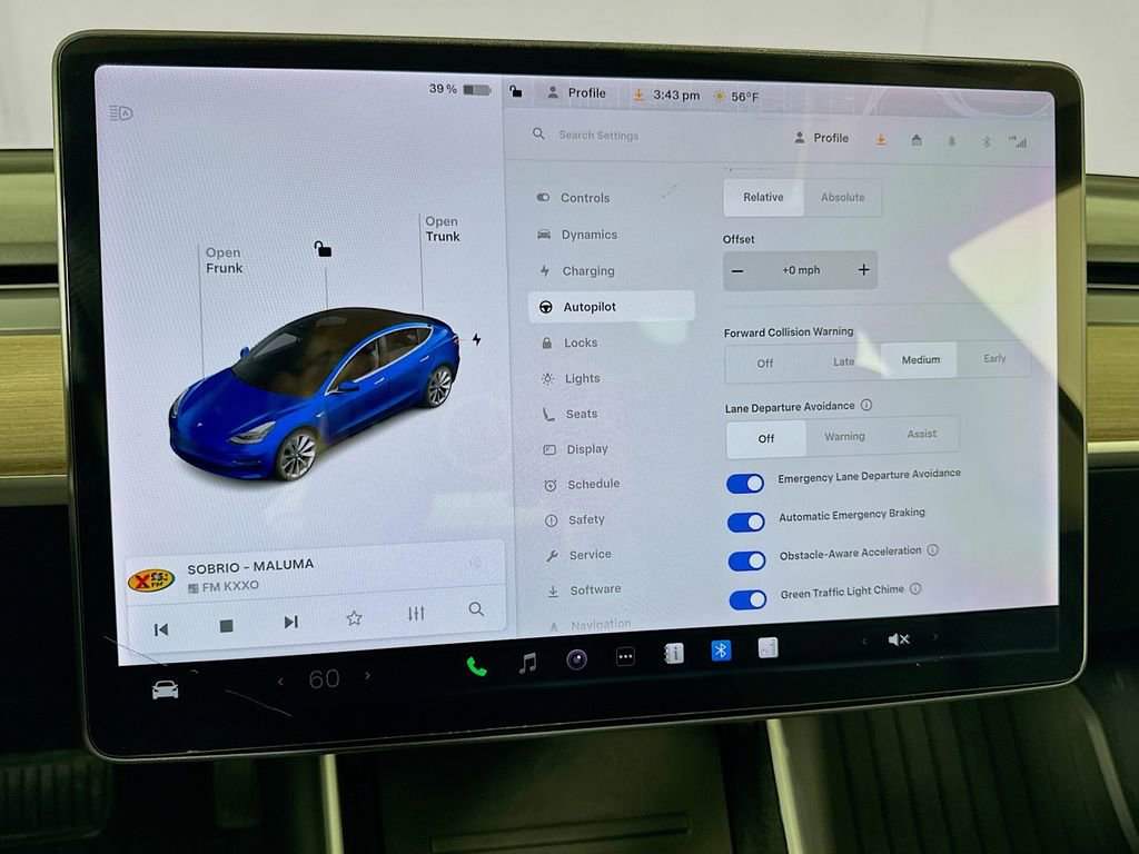 Used 2018 Tesla Model 3 Long Range image 22