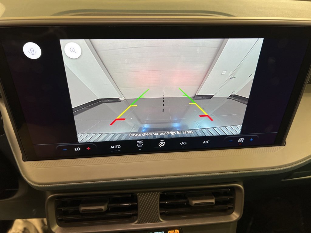 New 2025 Ford Maverick XL image 12