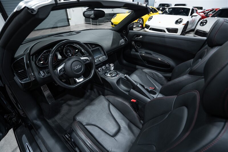 Used 2012 Audi R8 V10 AWD/4WD image 21