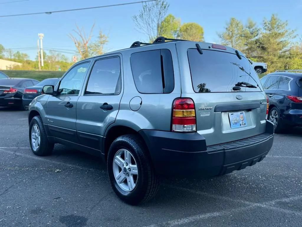 Used 2006 Ford Escape 4WD Hybrid image 6