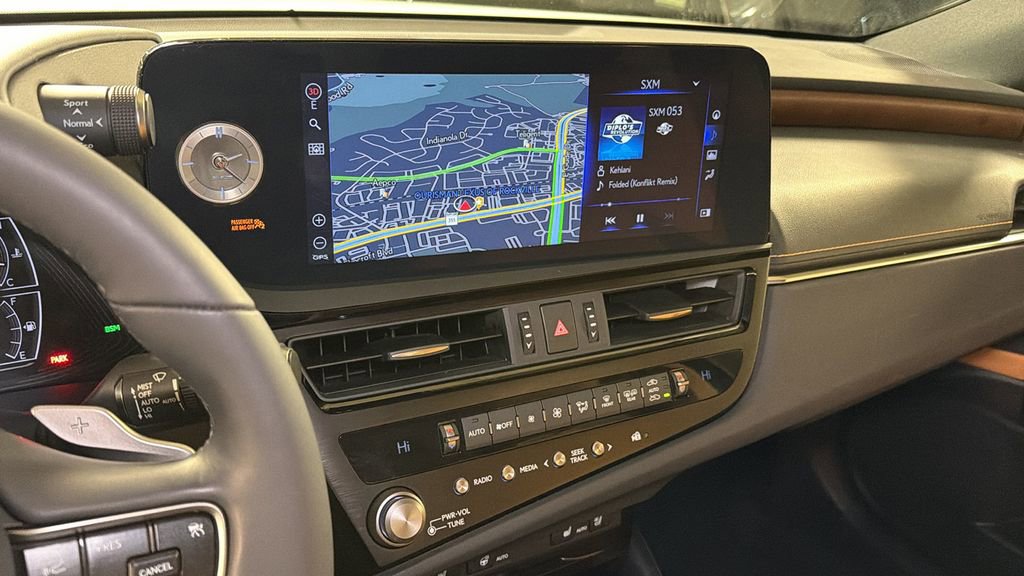 Certified 2022 Lexus ES 300h 300h w/ Premium Package image 28