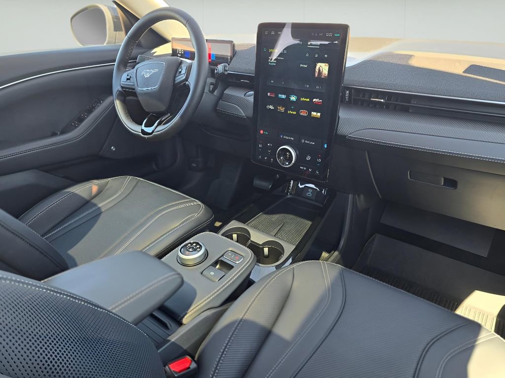 Used 2024 Ford Mustang Mach-E Premium image 23
