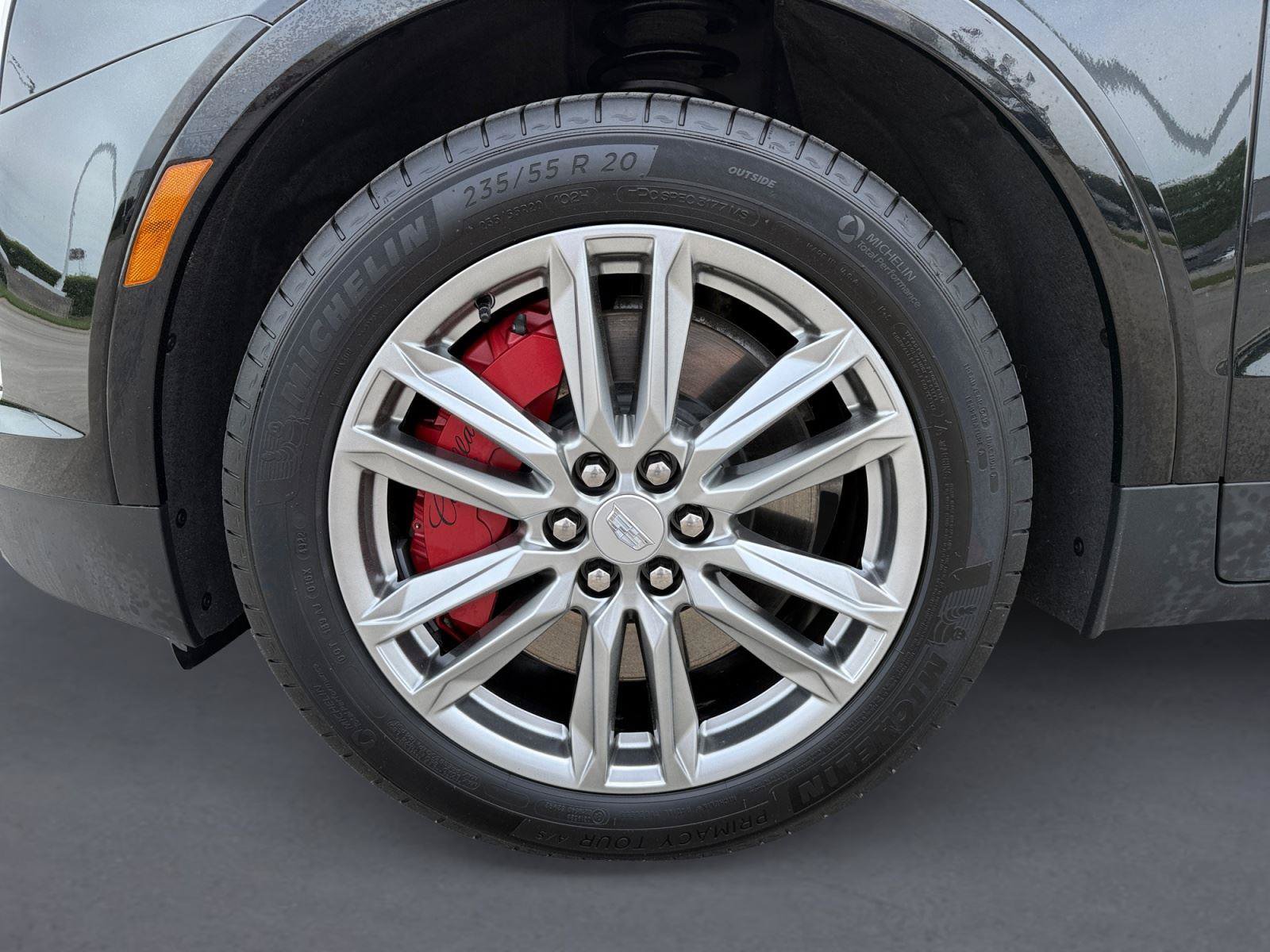 Used 2023 Cadillac XT5 Sportv w/ LPO, Floor Liner Package AWD/4WD image 12