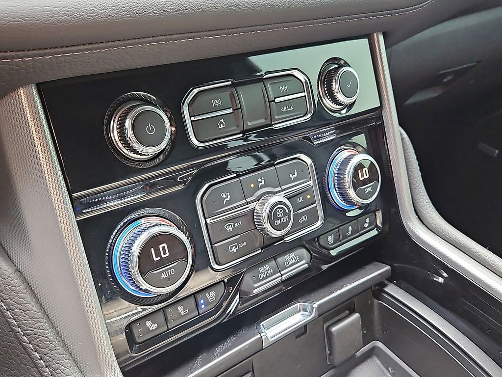 Used 2021 GMC Yukon Denali image 16