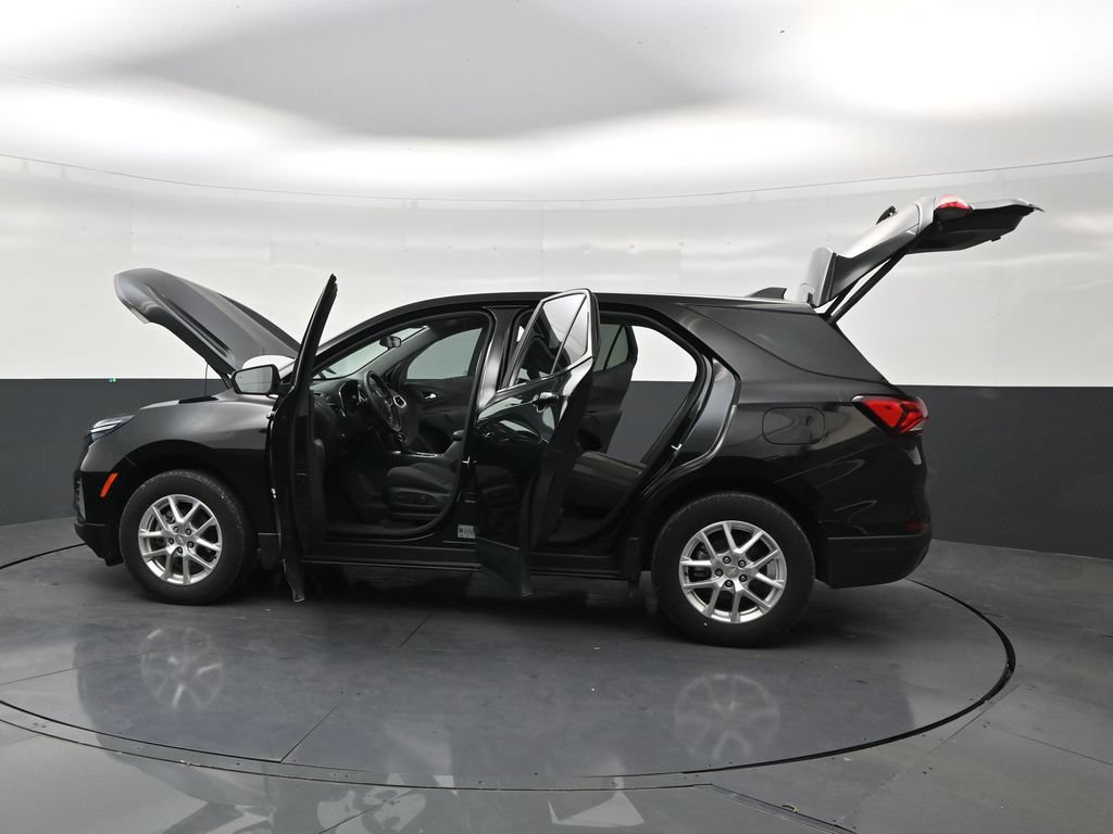 Used 2024 Chevrolet Equinox LT FWD image 29
