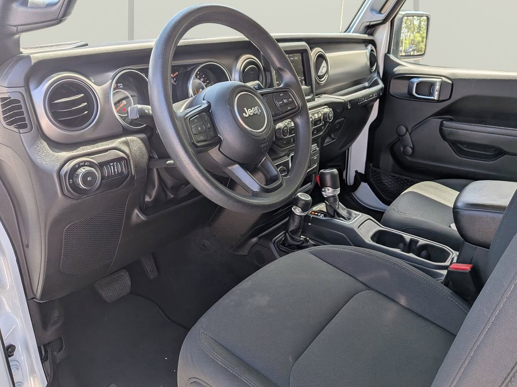 Used 2022 Jeep Wrangler Unlimited Sport image 14