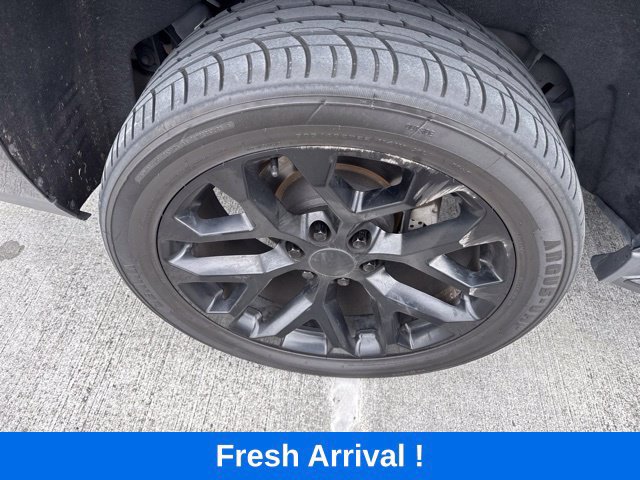 Used 2019 Cadillac Escalade ESV Luxury RWD image 24