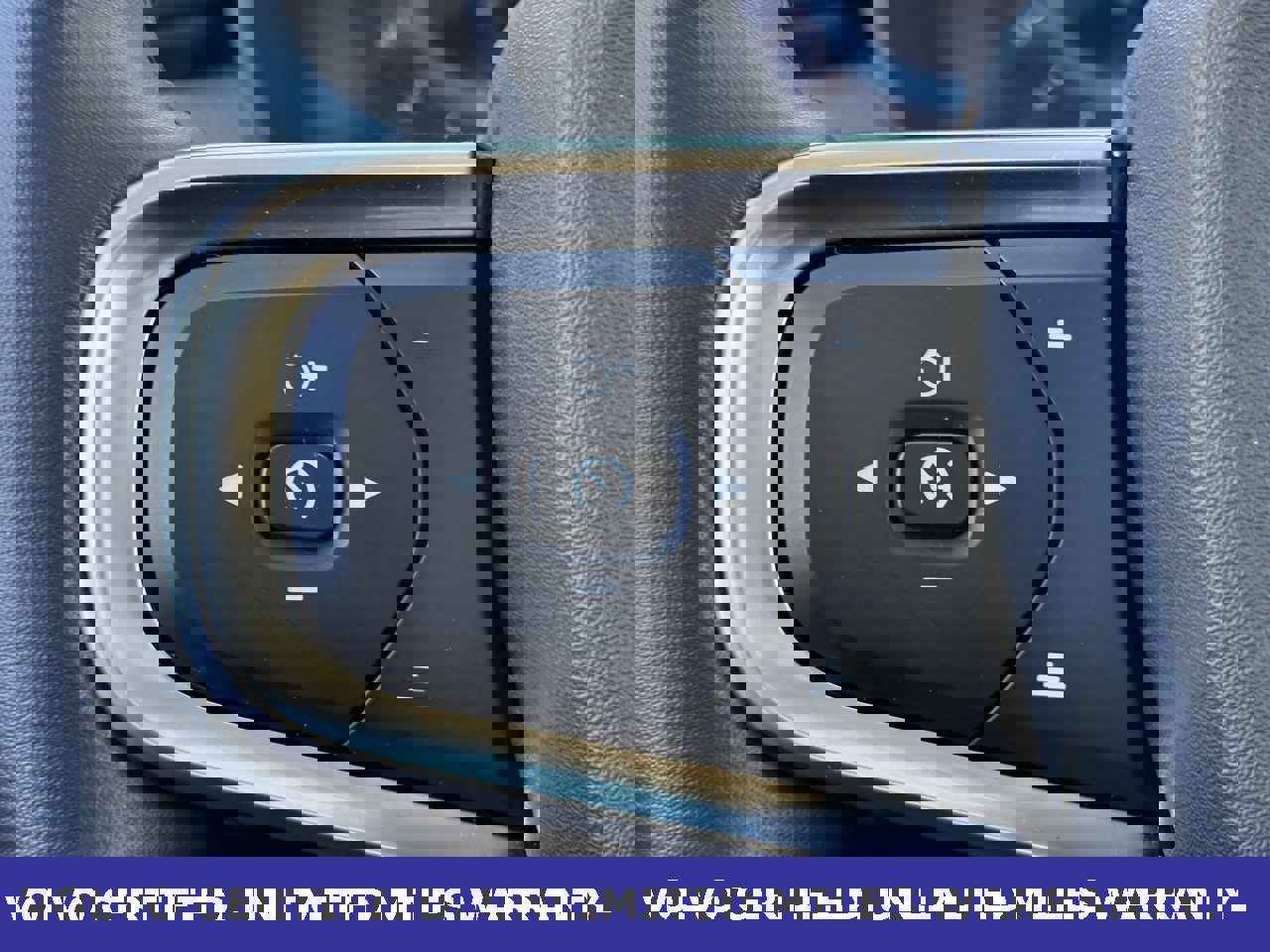 Certified 2025 Volvo XC40 B5 Core image 16