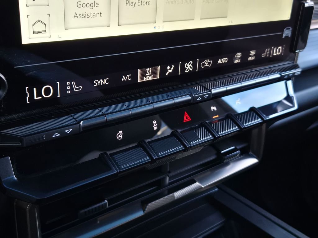 Used 2025 GMC Hummer EV 3X w/ LPO, Dark Essentials Package image 21