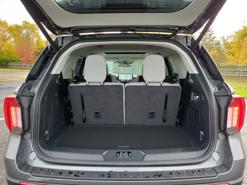 New 2026 Ford Explorer Active w/ Active Comfort Package image 10
