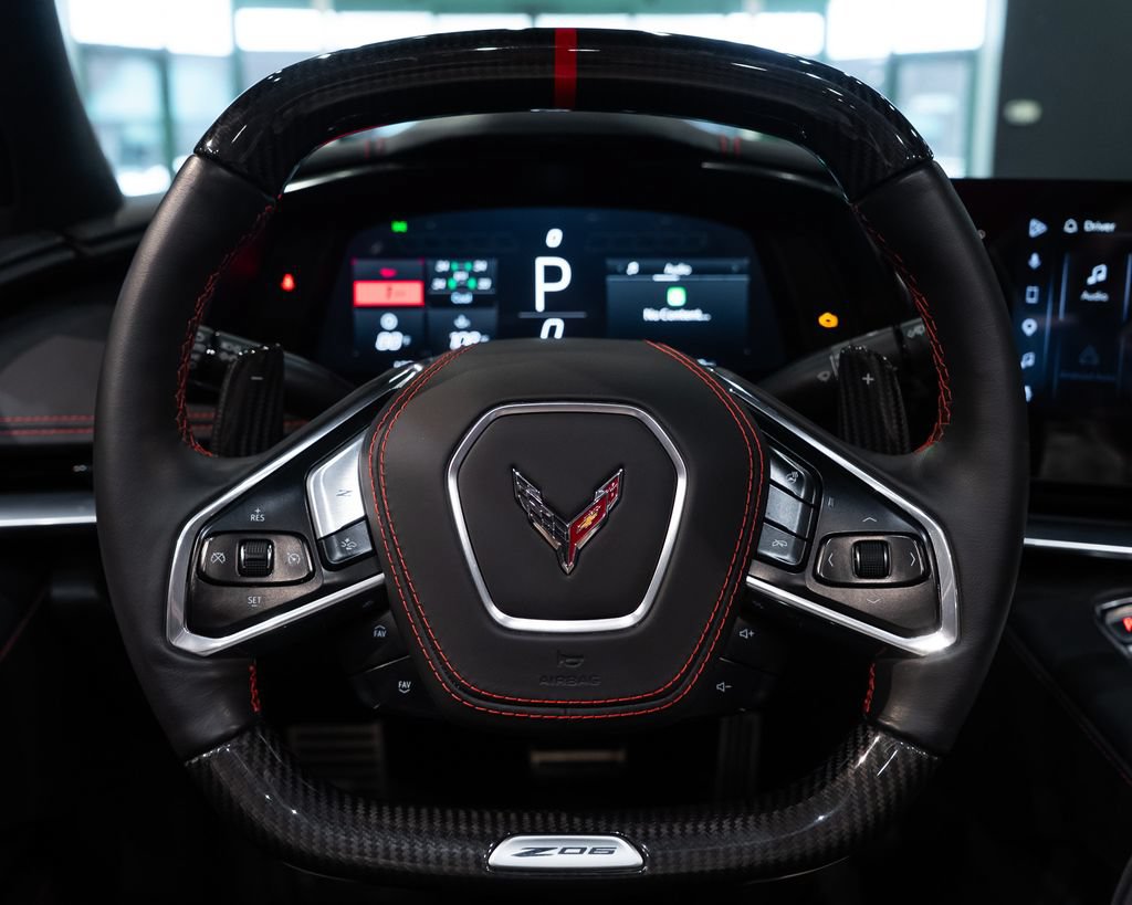 Used 2025 Chevrolet Corvette Z06 w/ Z07 Performance Package RWD image 5