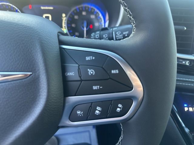 New 2026 Chrysler Pacifica Select image 20