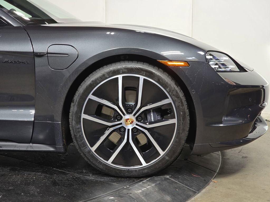 New 2026 Porsche Taycan image 11