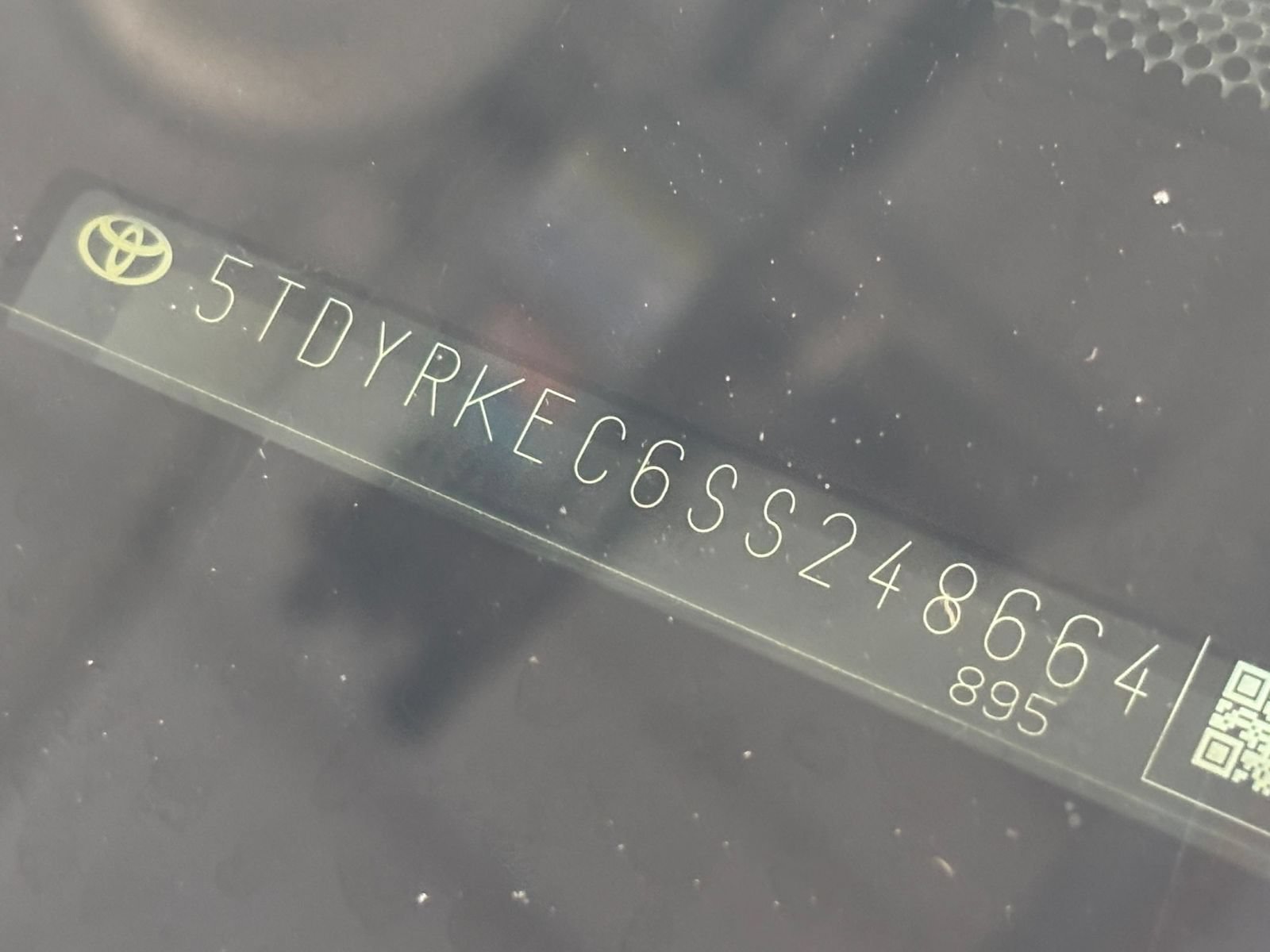 Used 2025 Toyota Sienna XLE FWD image 31